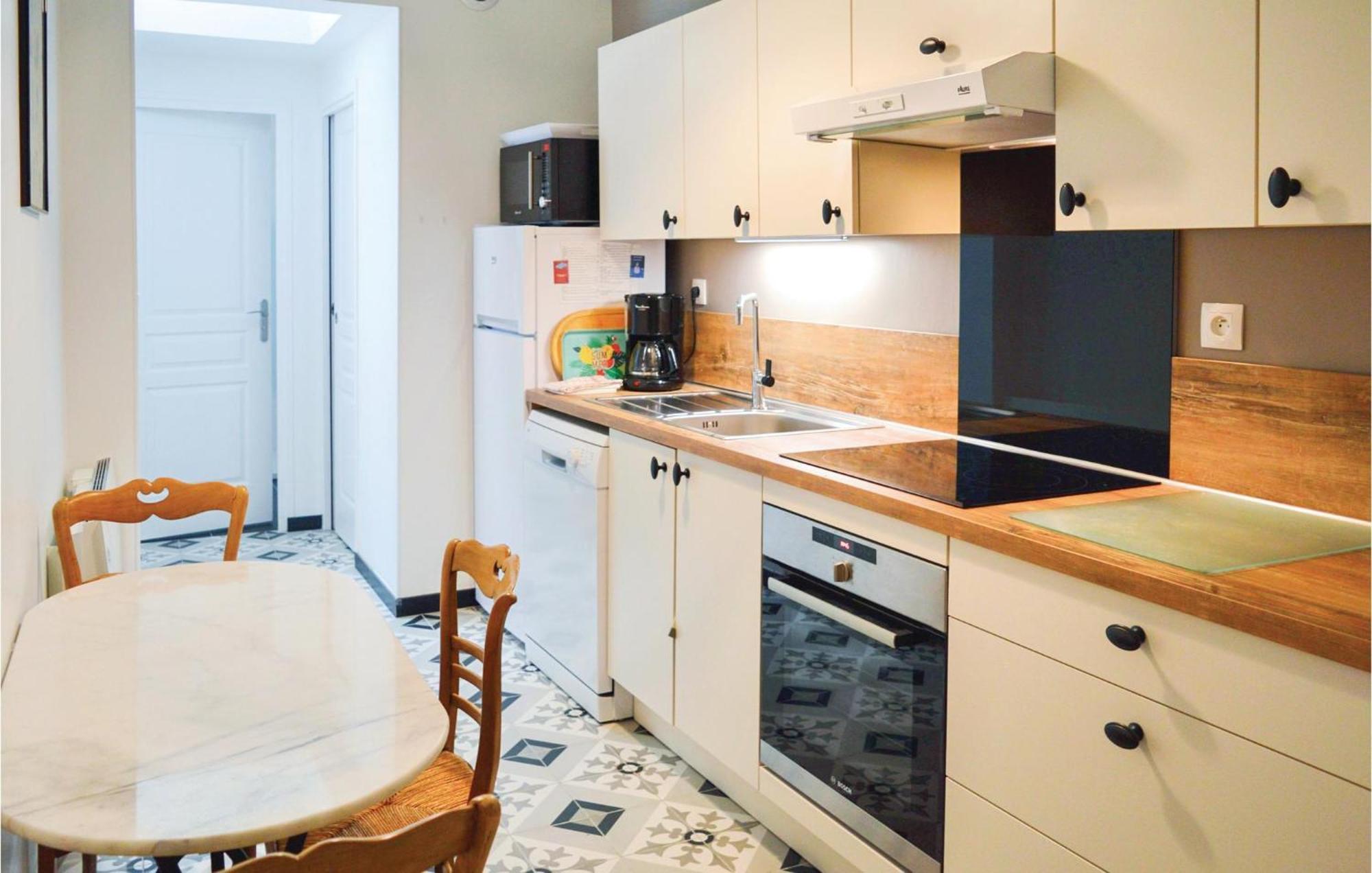 2 Bedroom Awesome Apartment In Mers-Les-Bains Exterior foto