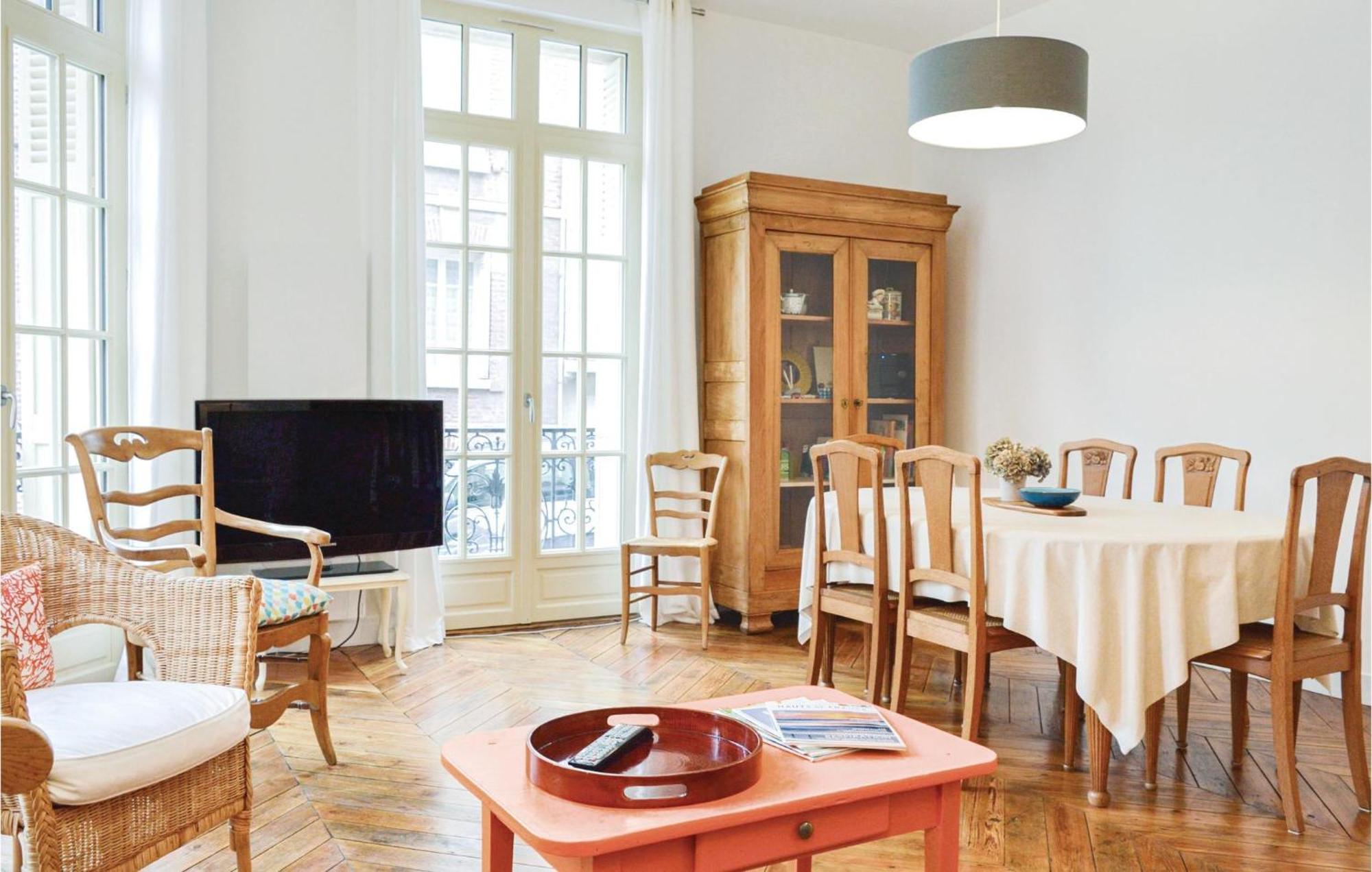 2 Bedroom Awesome Apartment In Mers-Les-Bains Exterior foto
